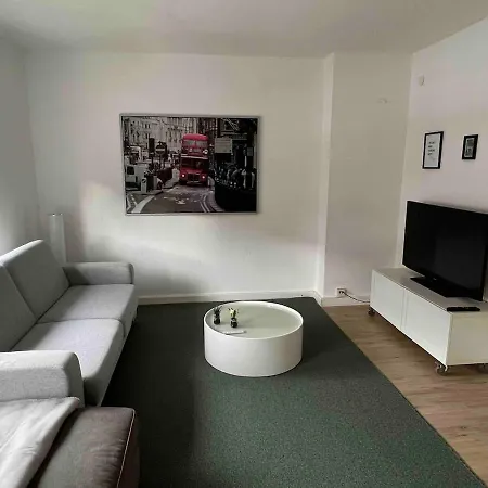 Mit Balkon Am Rhein Дюссельдорф