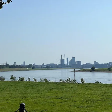 Apartmán Mit Balkon Am Rhein Düsseldorf