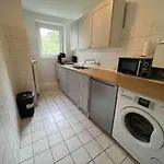 Apartman Mit Balkon Am Rhein Düsseldorf
